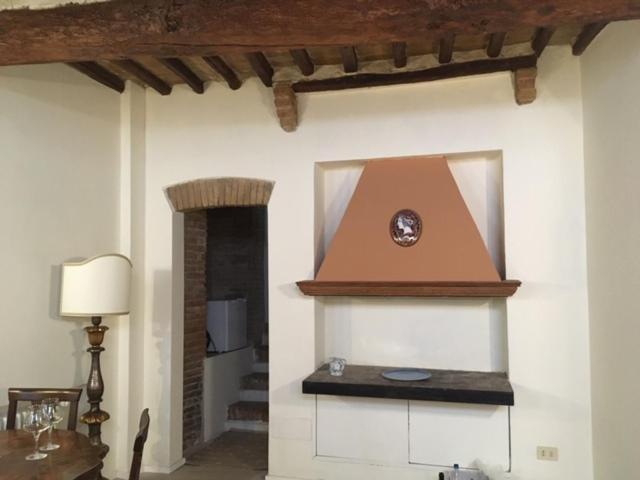 Apartamento L'Arco Romano Foligno Exterior foto